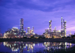 Petrochemical Distillation Factory